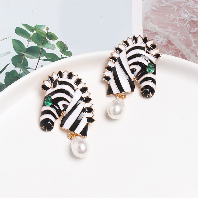 <tc>1970's</tc> Retro Safari Earrings